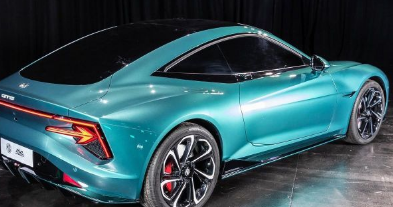 MG推出Cyber性感電動轎跑車概念車 引領(lǐng)電動汽車設(shè)計新風(fēng)潮